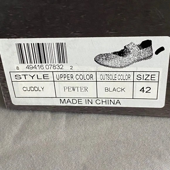 NEW IN BOX BERNIE MEV. CUDDLY WO SIZE 11***(EU 42) Wom Black Gray Woven Flats - Picture 3 of 12